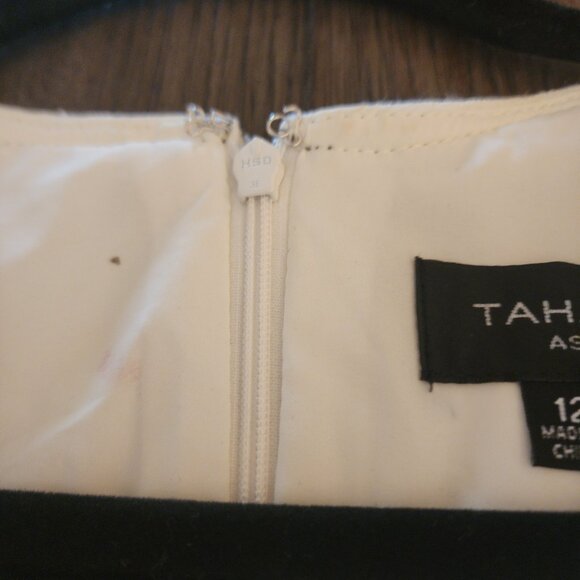 Tahari ASL Contrast Trim Short Sleeve Dress Black & White Size 12- Small Spot - Picture 8 of 15